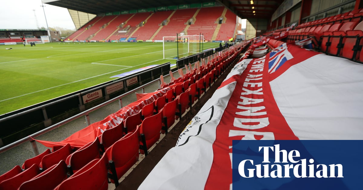 Crewe chairman steps down after Sheldons football sexual abuse report