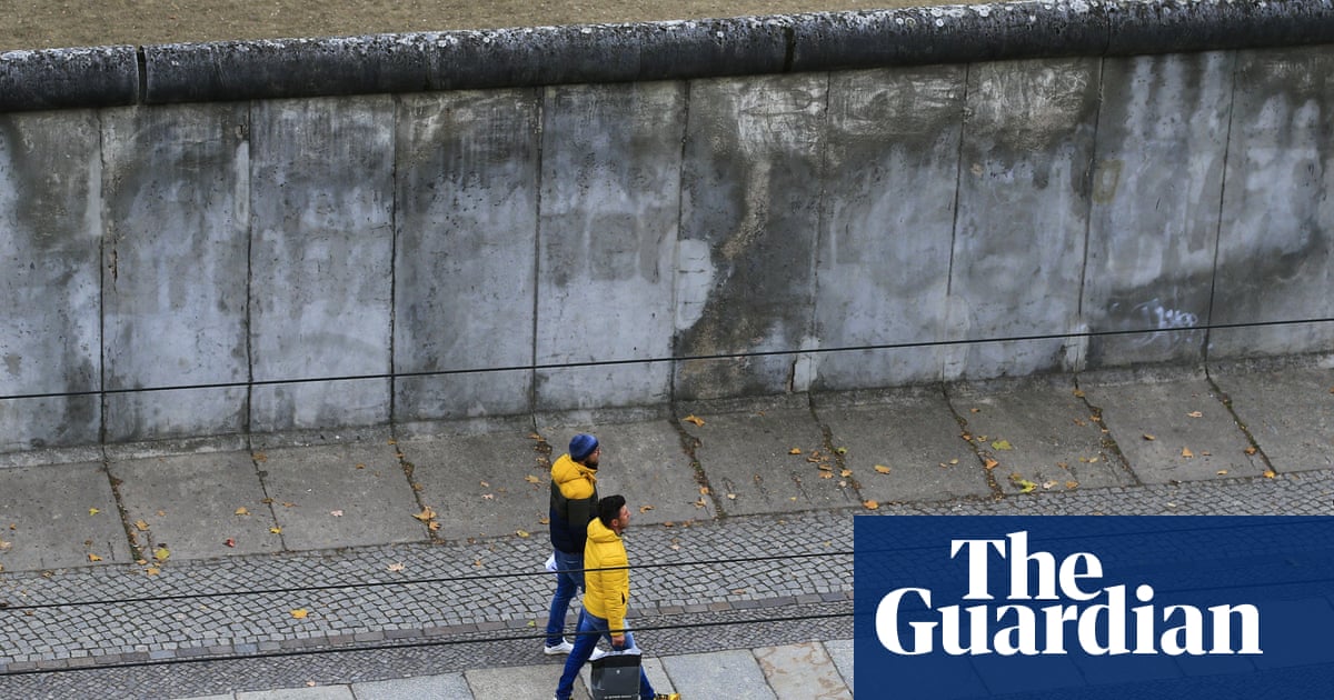 World has failed to learn lessons of Berlin Wall, say film-makers