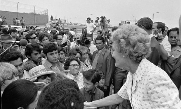 Pat Nixon greets people at the dedication of Friendship Park in San Diego and Tiujana, Mexico, in 1971.