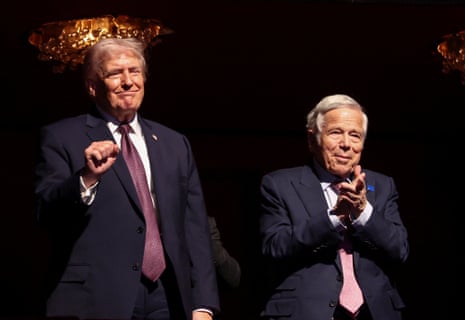 Robert Kraft stands next to Donald Trump at the Kennedy Center