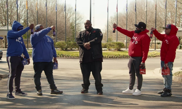 Killer Mike helps to market Crip-a-Cola.