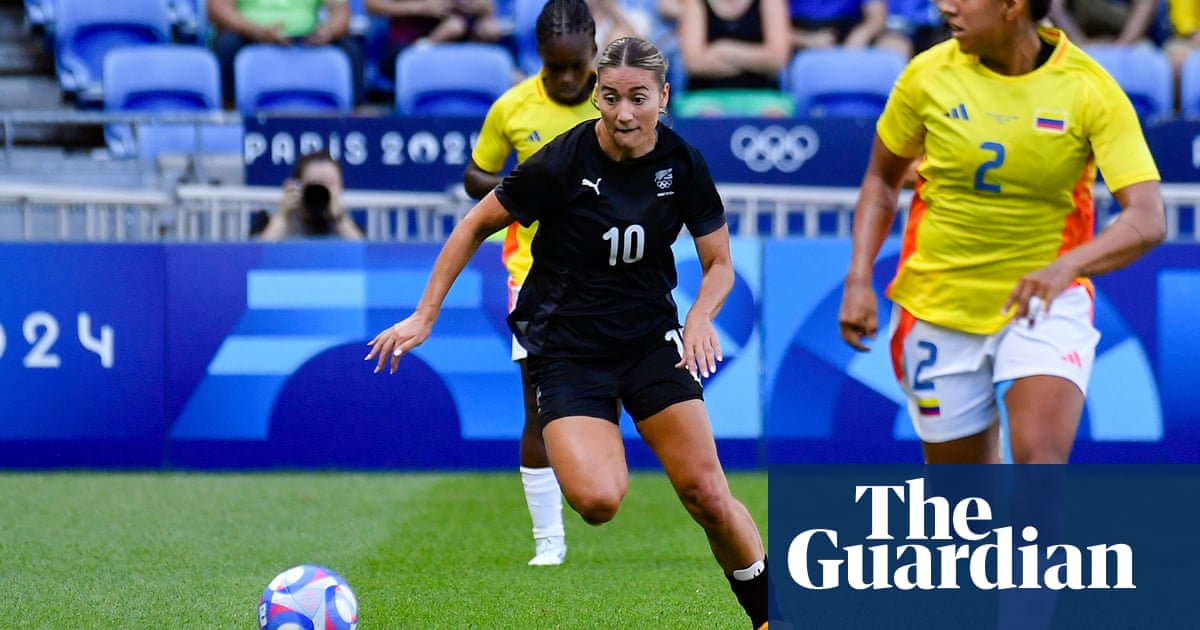 Crystal Palace to sign