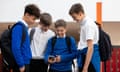 banning of cellphones in school argumentative essay