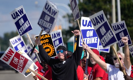 United Auto Worker members outside the Ford Michigan Assembly Plant in Wayne, Michigan.