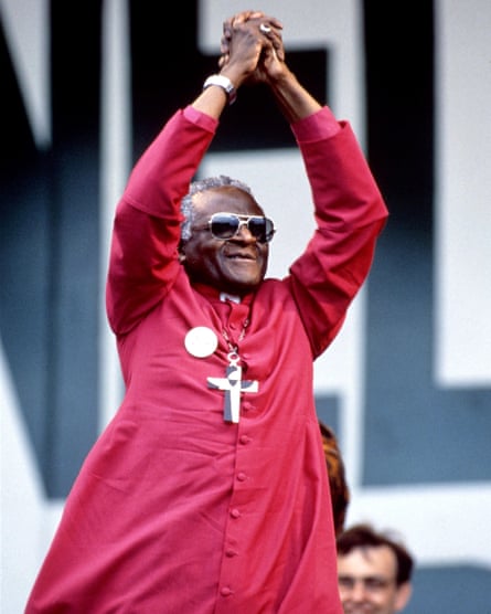 Tutu at a rally for Nelson Mandela in Hyde Park, London, in 1988