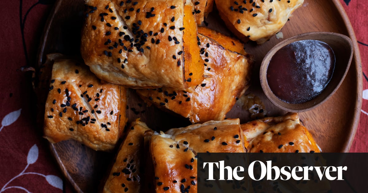 nigel-slater-s-recipes-for-pumpkin-rolls-with-pomegranate-molasses-and-baked-apples-with-maple-syrup