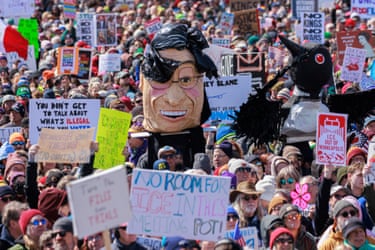 St Paul, MinnesotaDemonstrators gather outside the Minnesota state capitol.