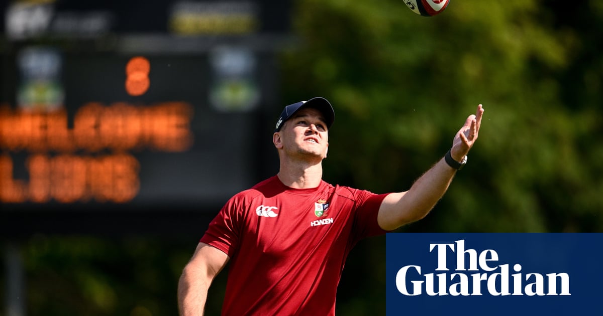 Johnny Sexton insists he is here to help' Finn Russell despite past Lions criticism