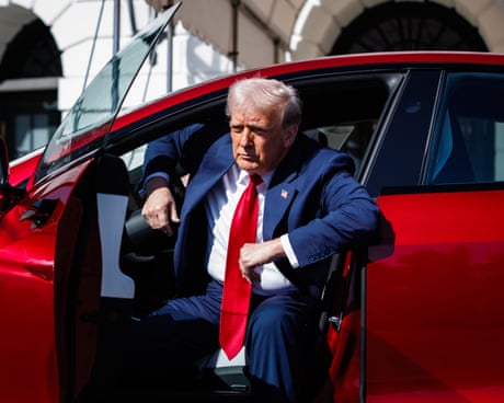 Tesla share plunge amid Trump feud wipes $152bn off Elon Musk’s company