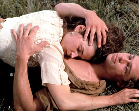 Julia Ormond and Brad Pitt in Legends of the Fall (1994)