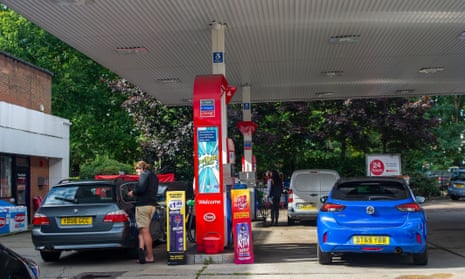 Motorists were queuing in Ascot High Street for fuel at the Esso petrol station. Only some pumps were working.