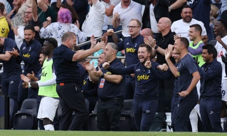 Ruthless bear who can do no wrong: a love letter to Tottenham’s Ange Postecoglou | Ange Postecoglou 5 Ange Postecoglou celebrates with his staff and players