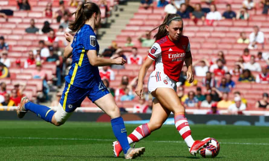 Katie McCabe presses forward in a season for Arsenal against Chelsea