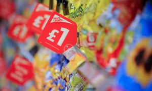 Supermarket shelves with price crunch price tags encouraging shoppers to spend.. Image shot 2009. Exact date unknown.BDAF3P Supermarket shelves with price crunch price tags encouraging shoppers to spend.. Image shot 2009. Exact date unknown. 1