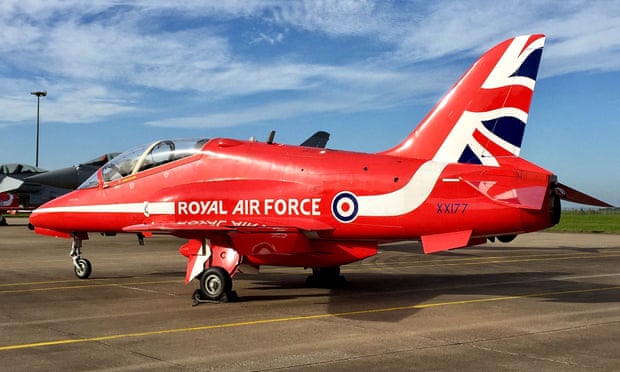 A Red Arrows Hawk TMk1 XX177 at RAF Scampton
