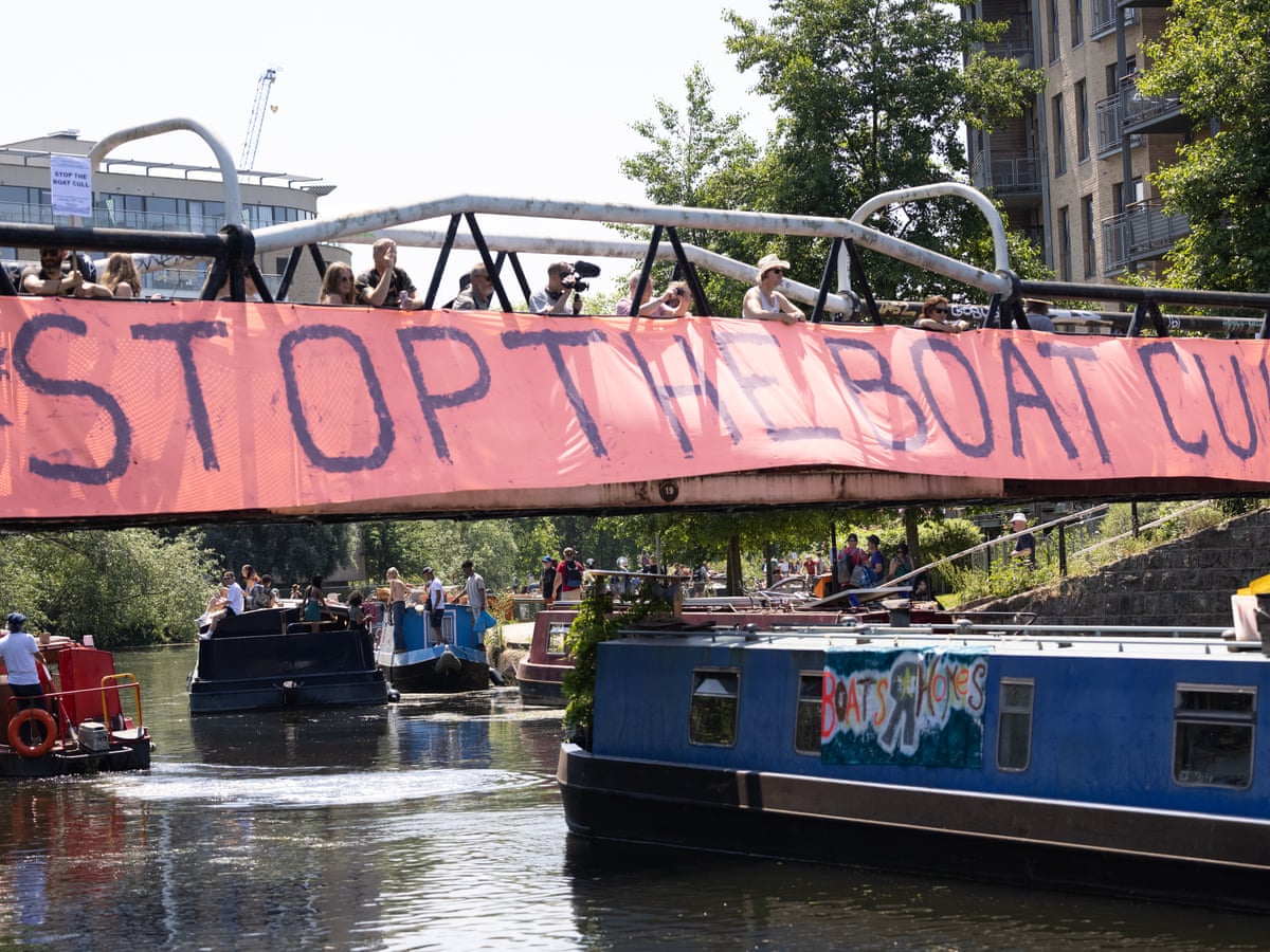 London Boat Dwellers Protest Against Plans They Say Could Leave Them Homeless Uk News The Guardian London Boat Dwellers Protest Against Plans They Say Could Leave Them Homeless Uk News The Guardian