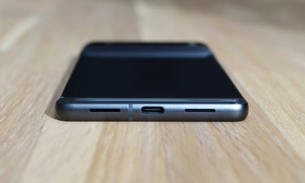 The USB-C port in the bottom of the Pixel 7.