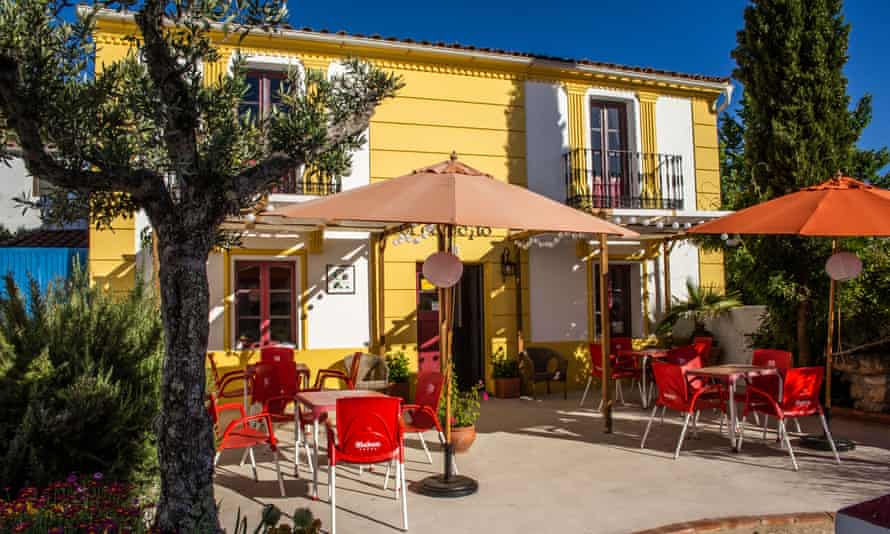 The café at the Salto de Caballo complex