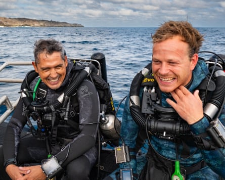 Erick Higuera and Bertie Gregory in Hammerhead Sharks Up Close With Bertie Gregory.