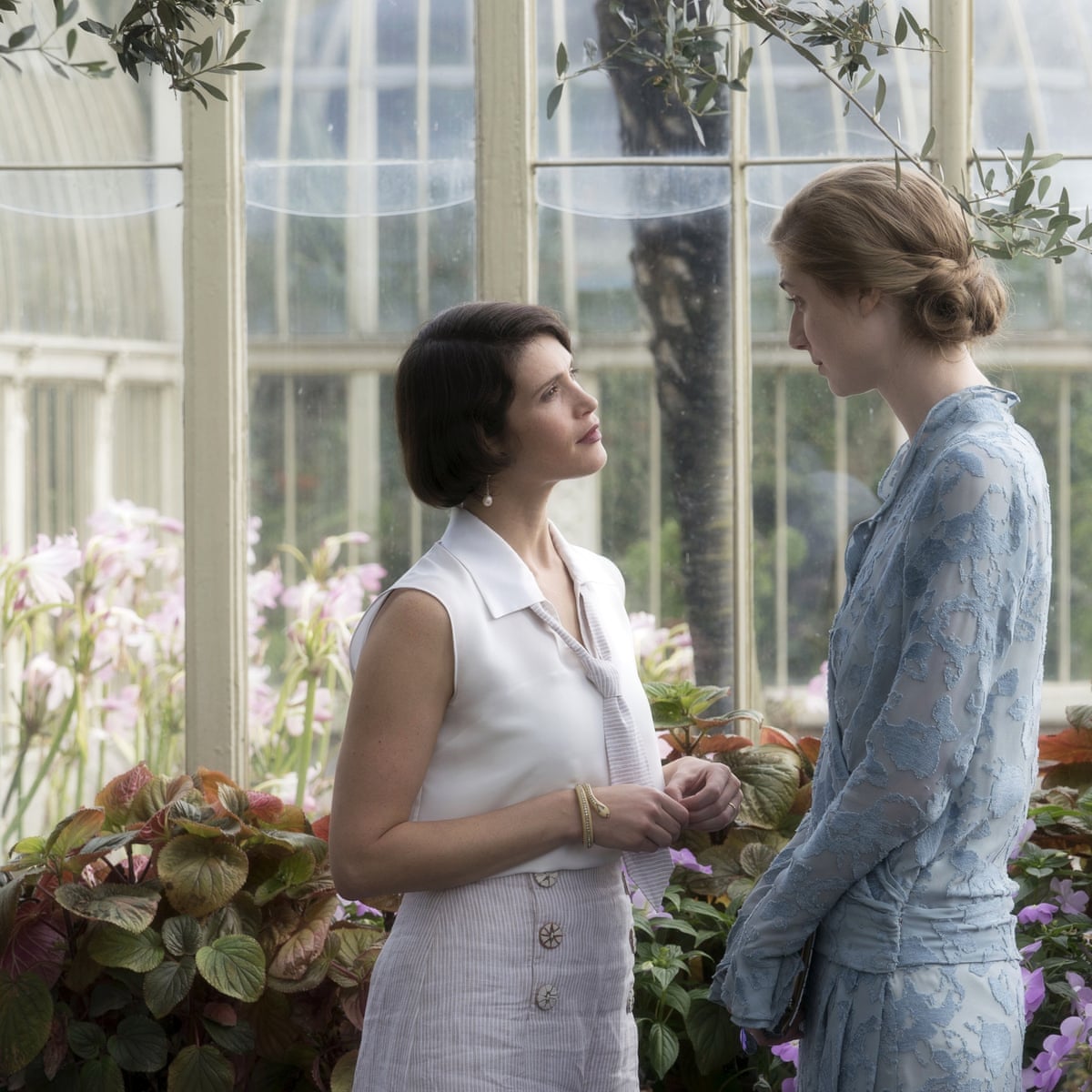 5 Amazing Lesbian Movies You Should Binge-watch on Netflix 9 - Lesbian Flag Vita & Virginia