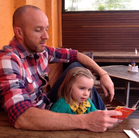 Matt Richell reading to his daughter, aged three, in May 2014, two months before he died