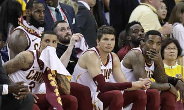 Lebron James Praises Kyle Korver For Criticism Of White Privilege Nba The Guardian Lebron James Praises Kyle Korver For Criticism Of White Privilege Nba The Guardian