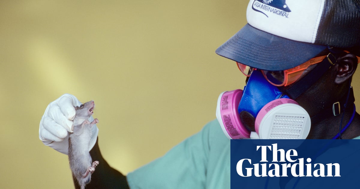 Person diagnosed with Lassa fever dies in Bedfordshire