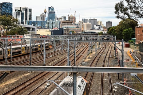 There are delays and cancellations on Sydney trains this morning.