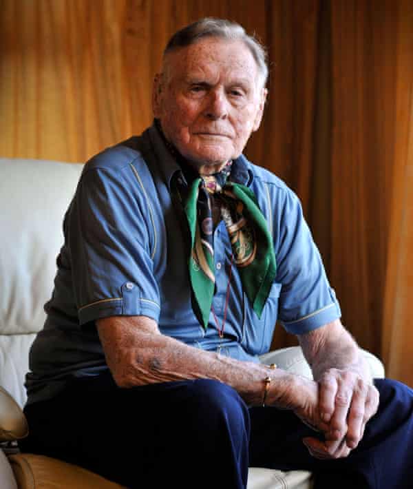 Hero or hoax? The man who broke into Auschwitz – or maybe didn’t | Holocaust 3 Denis Avey, aged 91