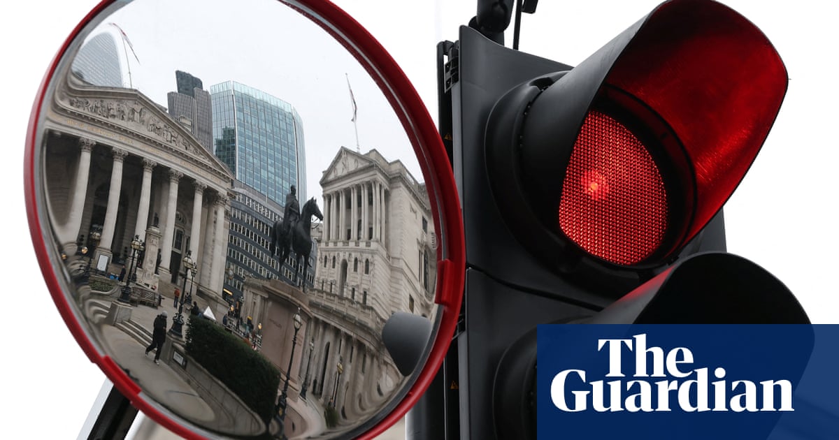 Bank of England cuts interest rates to 4.5% amid fears over weak UK growth Bank of England cuts interest rates to 4.5% amid fears over weak UK growth