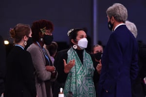The US special climate envoy, John Kerry, speaks with the climate envoy for the Marshall Islands, Tina Stege