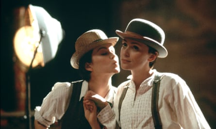 Rachael Stirling (left) and Keeley Hawes in Tipping the Velvet.
