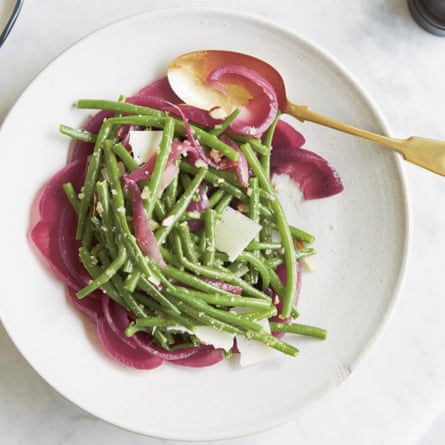Green bean salad with roasted red onions.