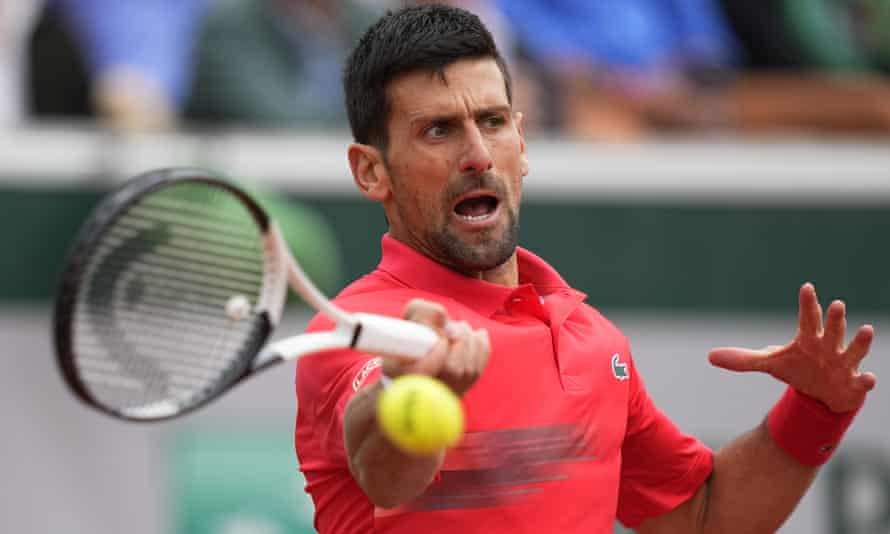 セルビアのノバクジョコビッチは、第4ラウンドの試合中にアルゼンチンのディエゴシュワルツマンと対戦します。