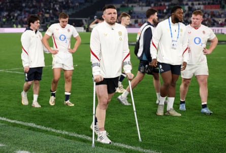 Tom Curry on crutches in Rome.