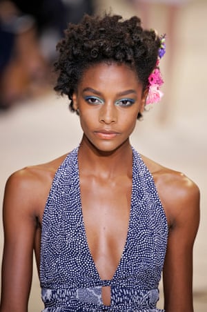 A model on the Diane Von Furstenberg spring/summer 2016 catwalk.