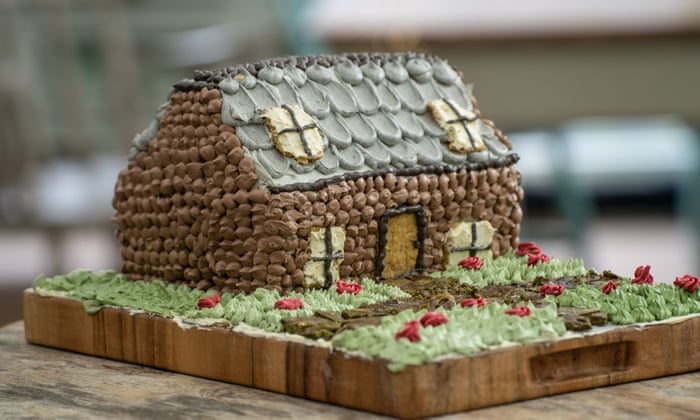 The Great British Bake Off 2022: episode one – as it happened | The Great British Bake Off 17 James' Showstopper
