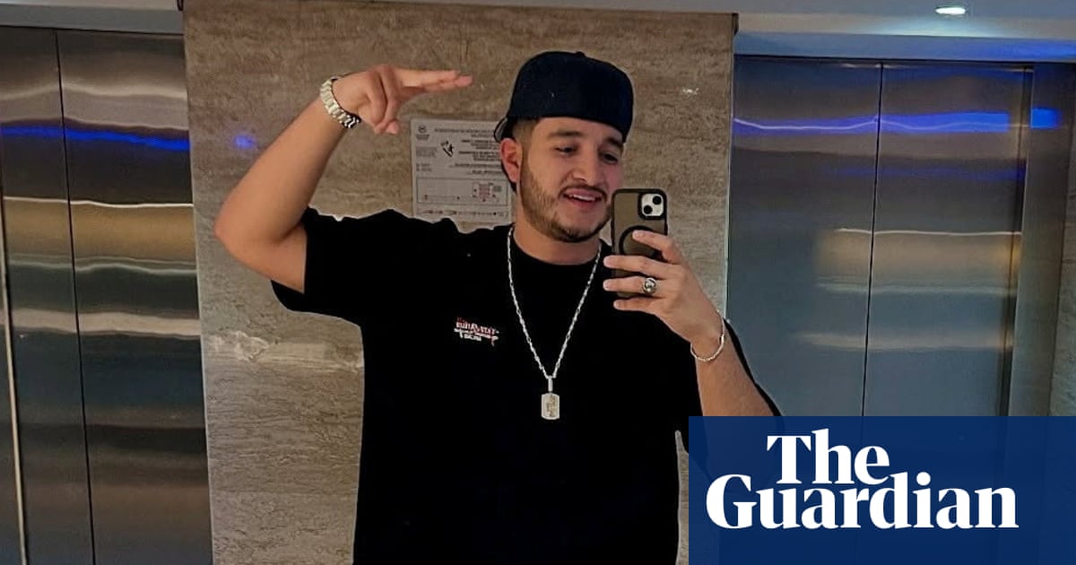 Mexican influencer shot dead while streaming live on social media