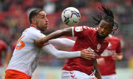 Richard Keogh in action for Blackpool against Bristol City in the Championship this season.
