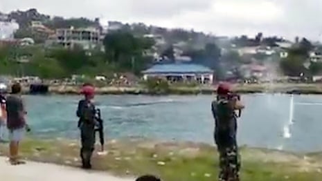 Footage appears to show Indonesian troops firing at demonstrators in West Papua – video