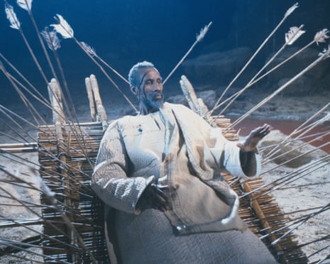 The great warlord Bhishma (Sotigui Kouyaté) dying on his bed of arrows in Peter Brook’s 1989 adaptation of The Mahabharata.