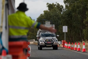 A Victoria-NSW border check point near Corowa