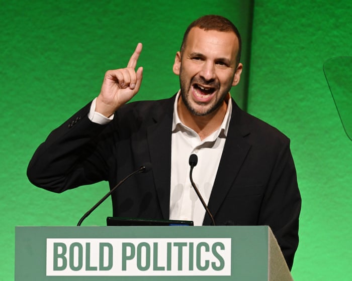 Starmer will hand Britain over to Farage, says Green party leader Zack Polanski