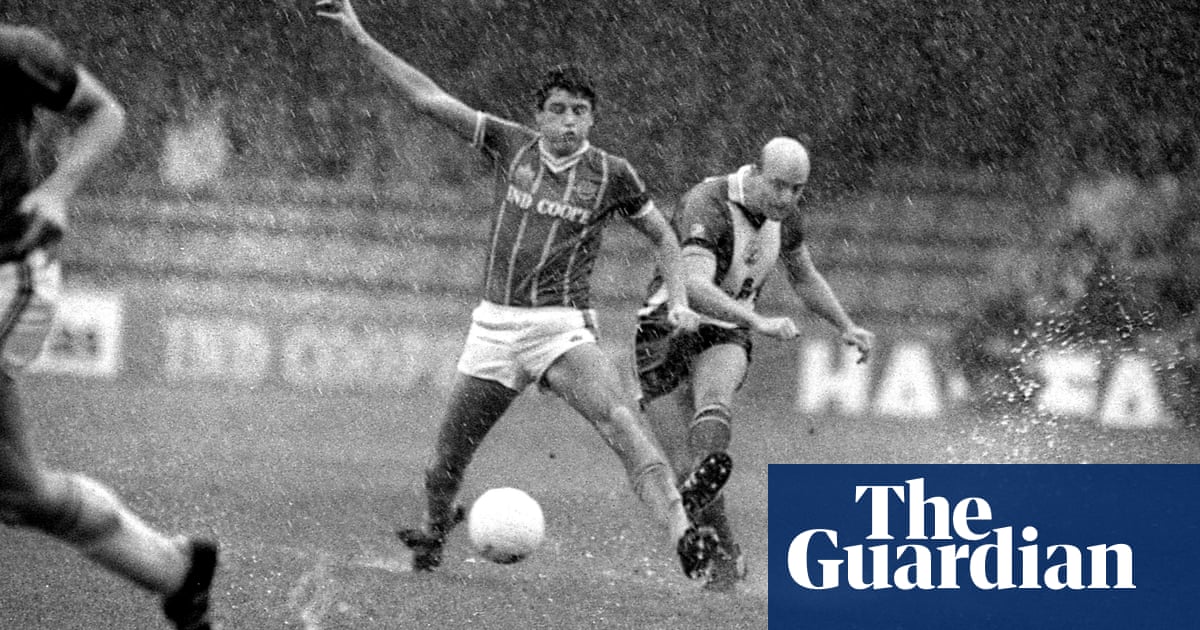 When Leicester and Southampton players were left swimming in the rain