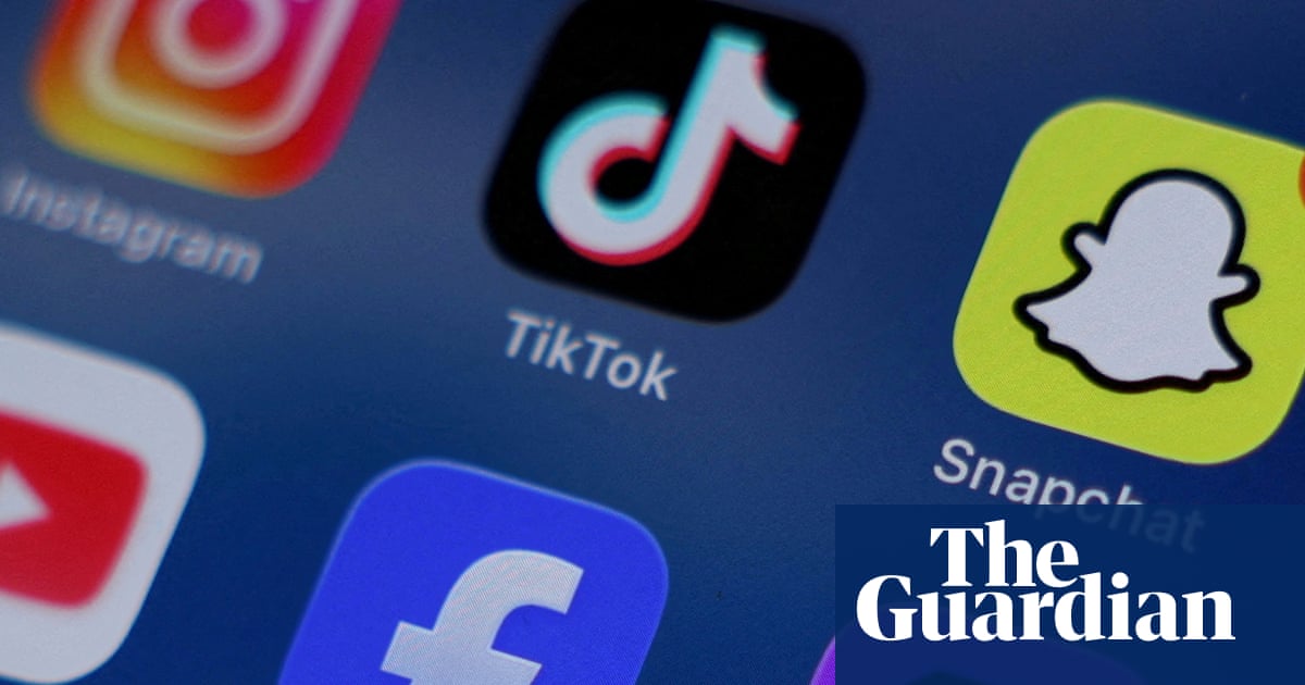 UK 16 and 17-year-olds: we would like to hear your views on the government’s social media ban for under-16s UK 16 and 17-year-olds: we would like to hear your views on the government’s social media ban for under-16s