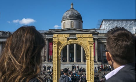 The Palmyra Arch copy unveiled in Trafalgar Square, London