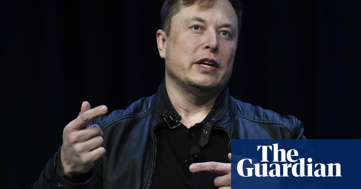 Elon Musk engages with tweets criticising Twitter staff