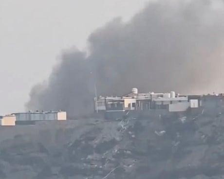 Houthi missiles strike Yemen presidential palace, killing five