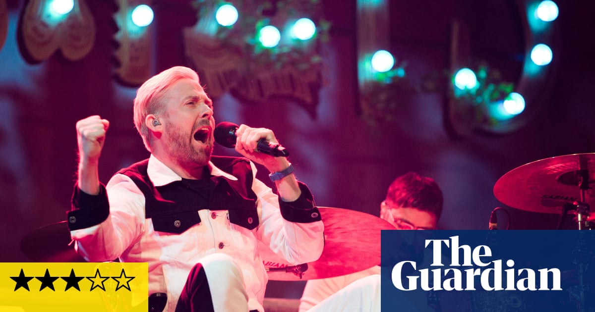 Kaiser Chiefs review – a tactful Brexit as shapeshifting indie kids go mainstream