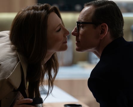 Cate Blanchett and Michael Fassbender in Black Bag.